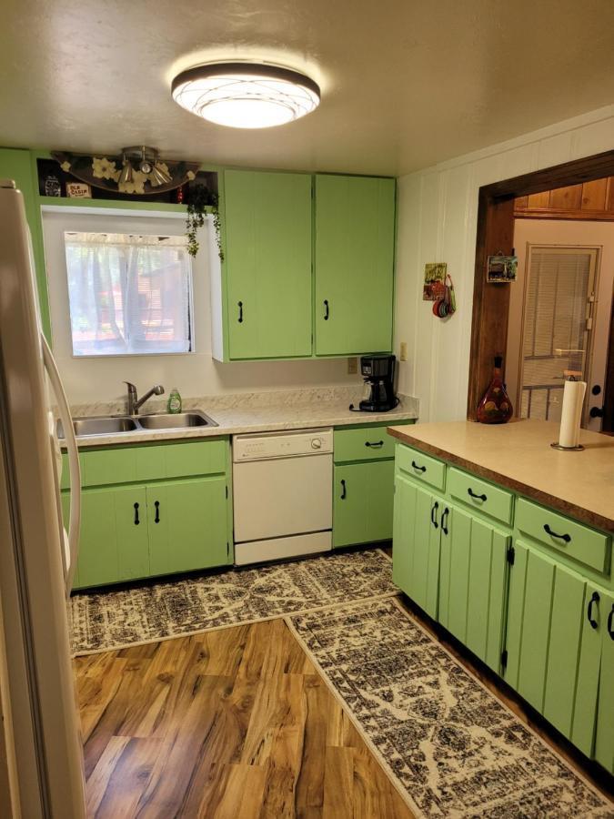 Greer Point Trails End Cabins Bagian luar foto
